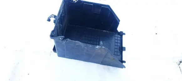 Battery box tray
