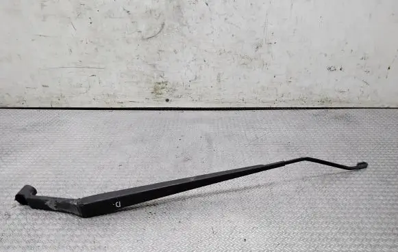Mitsubishi Colt Front wiper blade arm