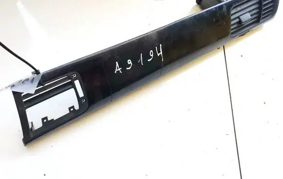 Honda FR-V Dash center air vent grill 77630sjdg020 77630-sjd-g020