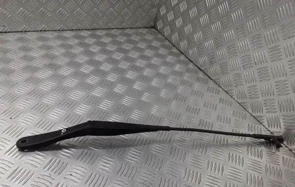 Opel Astra H Front wiper blade arm 13111220