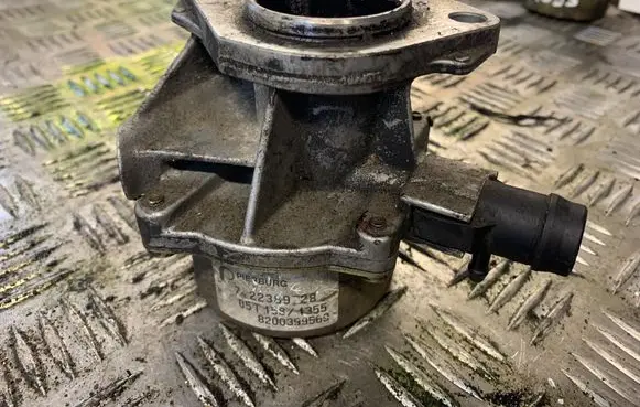 Renault Kangoo I Vacuum pump 8200399569