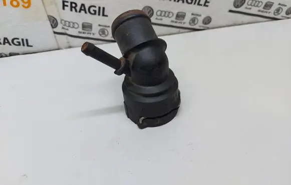 Volkswagen PASSAT B6 Engine coolant pipe/hose 6Q0122291E