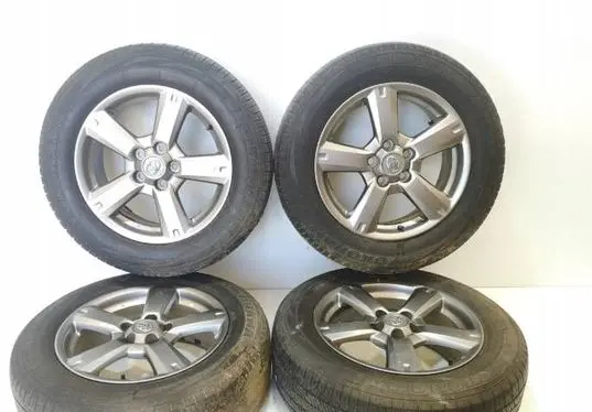 Toyota RAV 4 (XA40) R17 alloy rim 