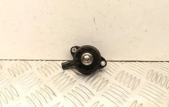 Peugeot 3008 III Camshaft vanos timing valve 9837322780 1018467903