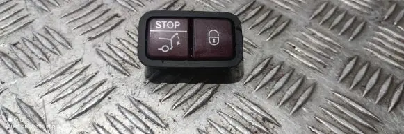 Mercedes-Benz GLC C253 Tailgate/boot open switch button A2128210551