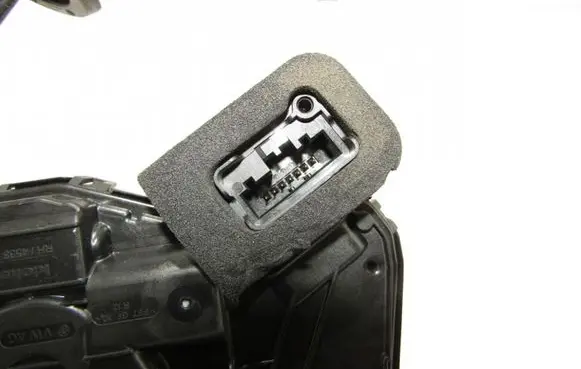 Seat Ibiza V (KJ) Rear door lock 5TA839016L