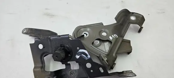 BMW 3 G20 G21 Fender mounting bracket 7419406