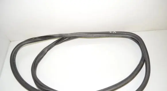 BMW 2 F46 Rubber seal rear door 7420056 51727420056