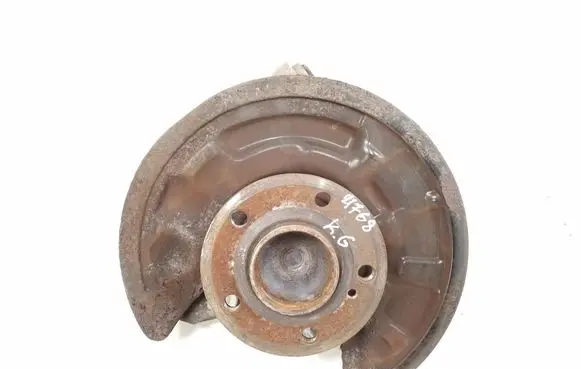 Mercedes-Benz CLA C117 X117 W117 Rear wheel hub A2463503541
