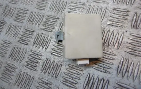 Toyota Avensis T250 Sliding door control unit/module 89741-05070
