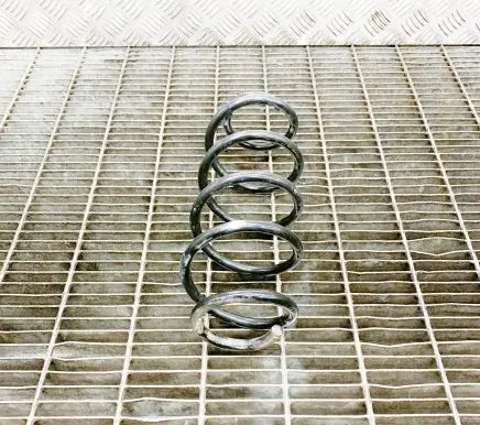 Toyota Yaris Rear coil spring