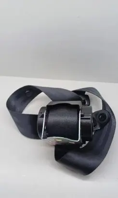 Middle seatbelt (rear)