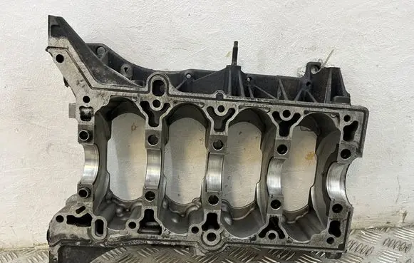 Opel Insignia A Engine block 55569916