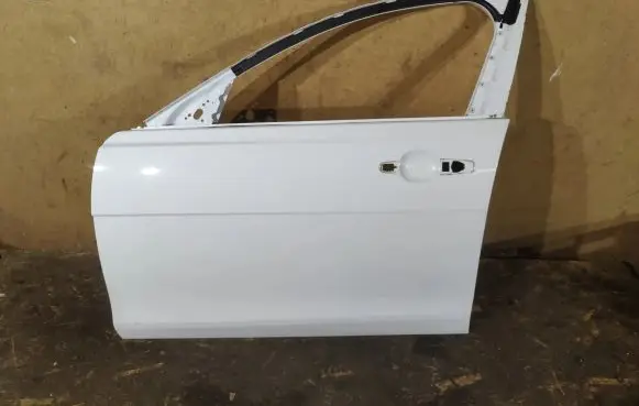 Jaguar XE Front door