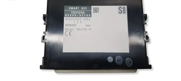 Toyota Auris E180 Other control units/modules 8999002180