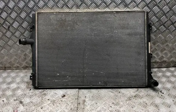 Volkswagen PASSAT B6 Coolant radiator 3C0121253AL