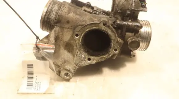Volvo S80 Throttle body valve 8692720