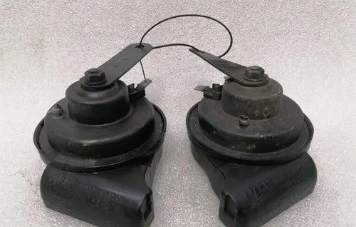 Mercedes-Benz G W461 W463 1st Gen Horn signal A0030941482