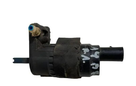 Audi A4 S4 B8 8K Windscreen/windshield washer pump 8K9955647