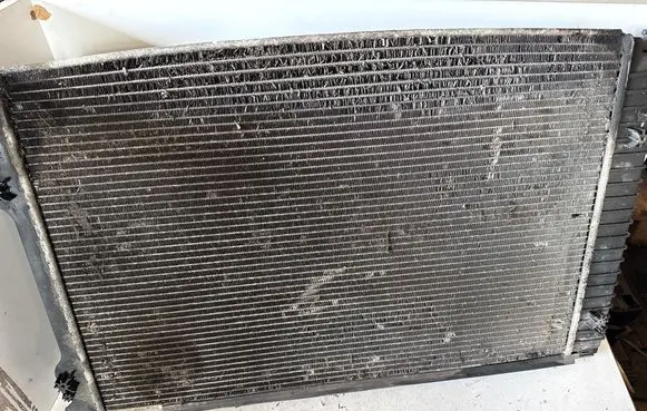Audi A6 S6 C6 4F Coolant radiator