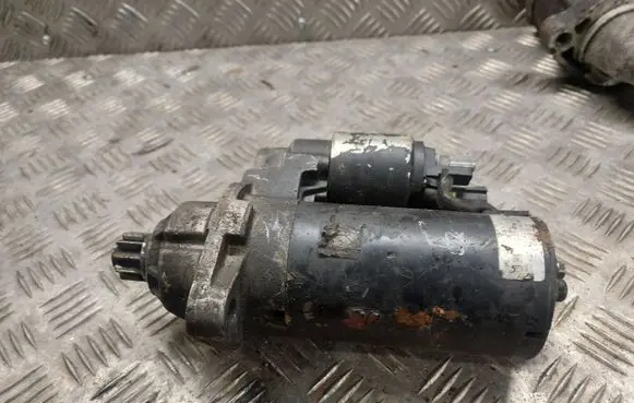 Volkswagen PASSAT B6 Starter motor CS1923