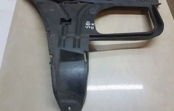 Volvo S80 Rear bumper mounting bracket 08662758