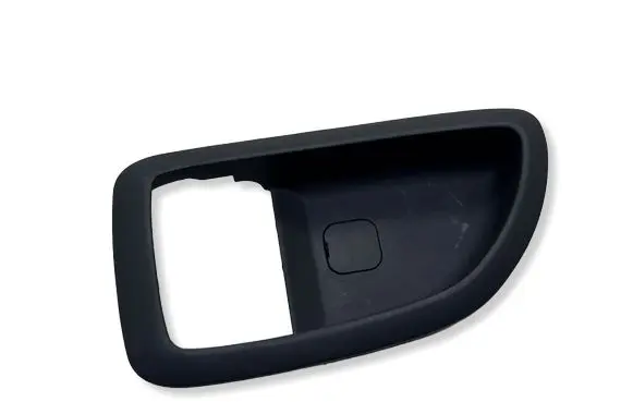 Hyundai Tucson JM Front door interior handle trim 826112E000