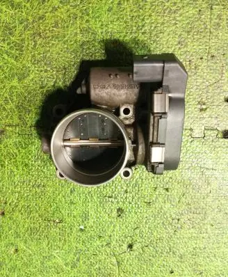 BMW X5M E70 Throttle valve 7555944 2290907762 A2C53181967