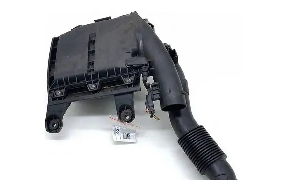 Peugeot 308 SW Air filter box 9806561080