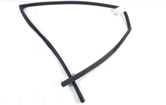 Toyota Prius+ (ZVW40) Other rear door trim element 68152-47041