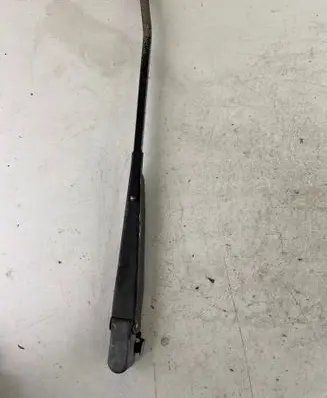 Jeep Cherokee XJ Front wiper blade arm 
