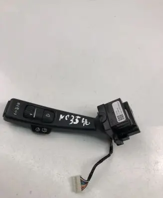 Volvo V70 Indicator stalk 31264169