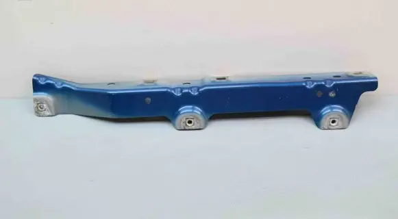 Mini Cooper Countryman R60 Fender mounting bracket 7388089