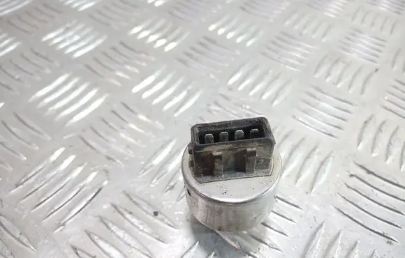 Air conditioning (A/C) pressure sensor