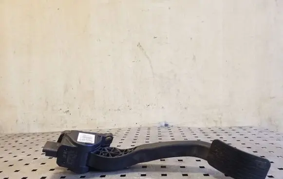 Citroen C4 I Picasso Accelerator throttle pedal 9671417080