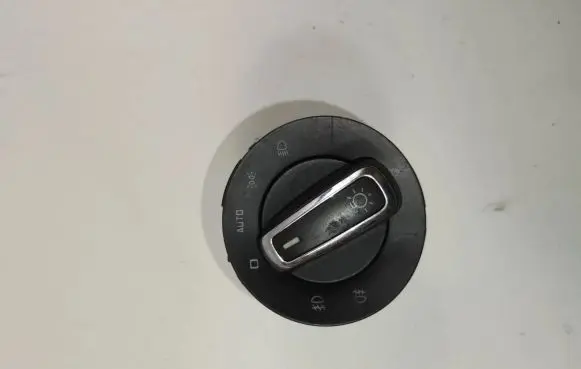 Skoda Superb B6 (3T) Light switch 3T0941431B