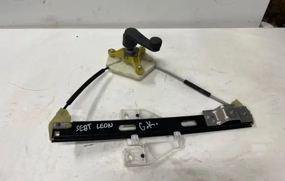 Seat Leon (5F) Sliding door window regulator with motor 5F4839461