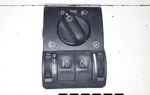 Suzuki Ignis Light switch