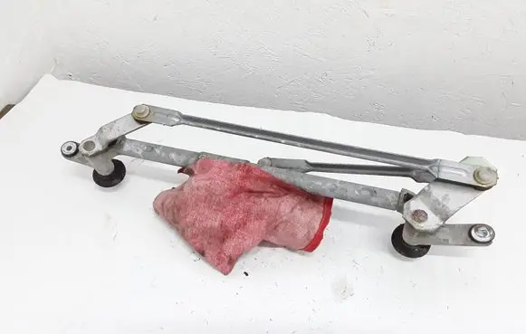 Cadillac SRX Front wiper linkage NOCODE