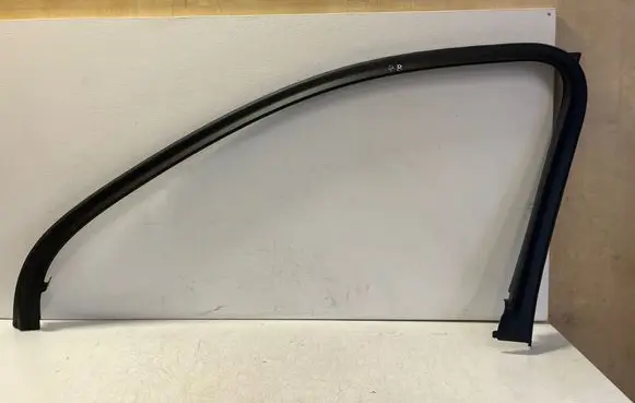 Audi Q7 4M Other front door trim element 4M0867588