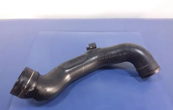 Air intake hose/pipe