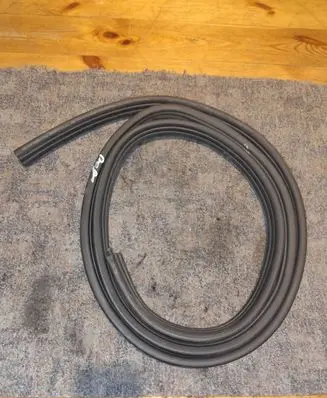 Nissan Qashqai Front door rubber seal 