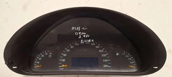 Mercedes-Benz C W203 Speedometer (instrument cluster) 110080111006 A2035407111
