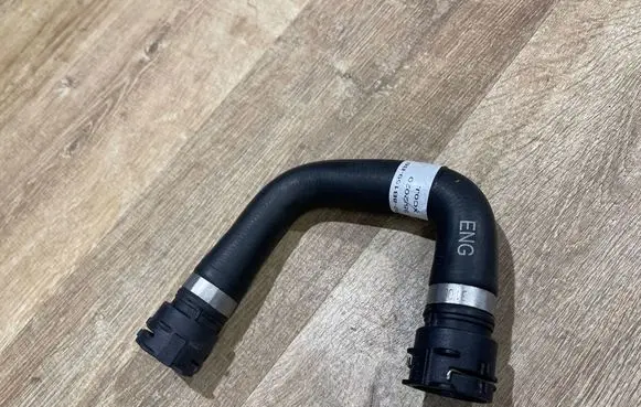 Land Rover Range Rover Evoque L551 Engine coolant pipe/hose K8D28B159BB