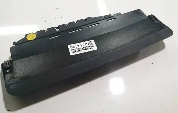 Volkswagen PASSAT CC Third/center stoplight 