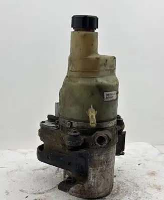 Volvo V50 Power steering pump 5N513K514CA 31202520