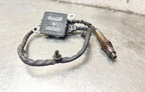 Opel Insignia B Lambda probe sensor 55497260 SNS719 A2C1268830001