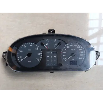 Renault Scenic I Speedometer (instrument cluster) P8200071820