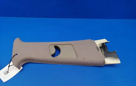 MG ZT - ZT-T (B) pillar trim (top) EMG101340