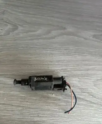 Volkswagen Golf IV Brake pedal sensor switch 1H0927189D